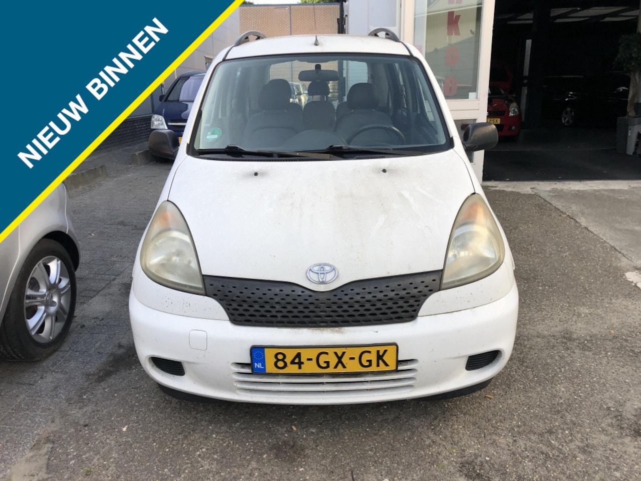 Toyota Yaris Verso - 1.3-16V VVT-i Luna 1.3-16V VVT-i Luna - AutoWereld.nl