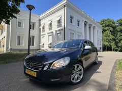 Volvo V60 - 1.6 T4 AUTOMAAT, 10.000 KM P/JR