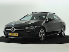 Mercedes-Benz CLA-Klasse - 180 Business Solution Luxury | Trekhaak | Panoramadak | Beige Interieur | Memory | Keyless