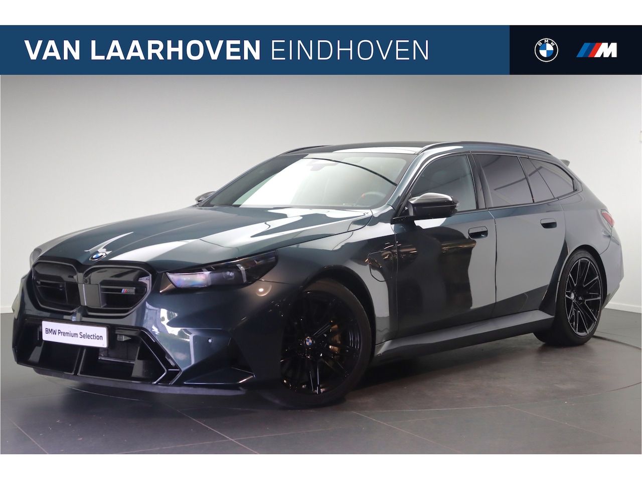 BMW 5-serie Touring - M5 Automaat / M Drive Professional / Panoramadak / Trekhaak / Parking Assistant Profession - AutoWereld.nl