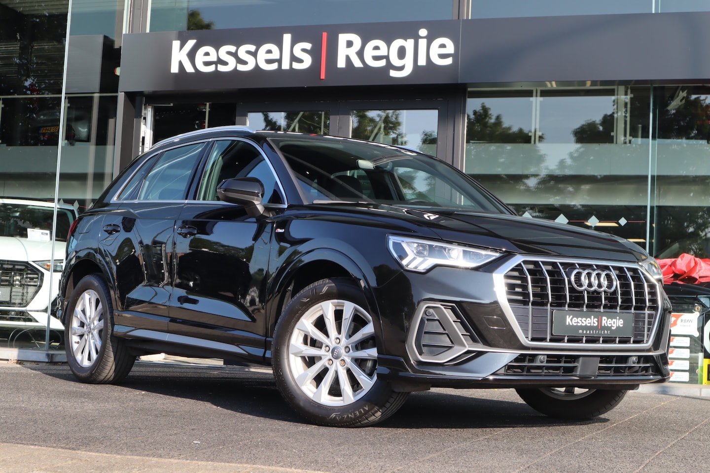 Audi Q3 - 35 TFSI S-Tronic S Line Navi LED Virtual ACC - AutoWereld.nl