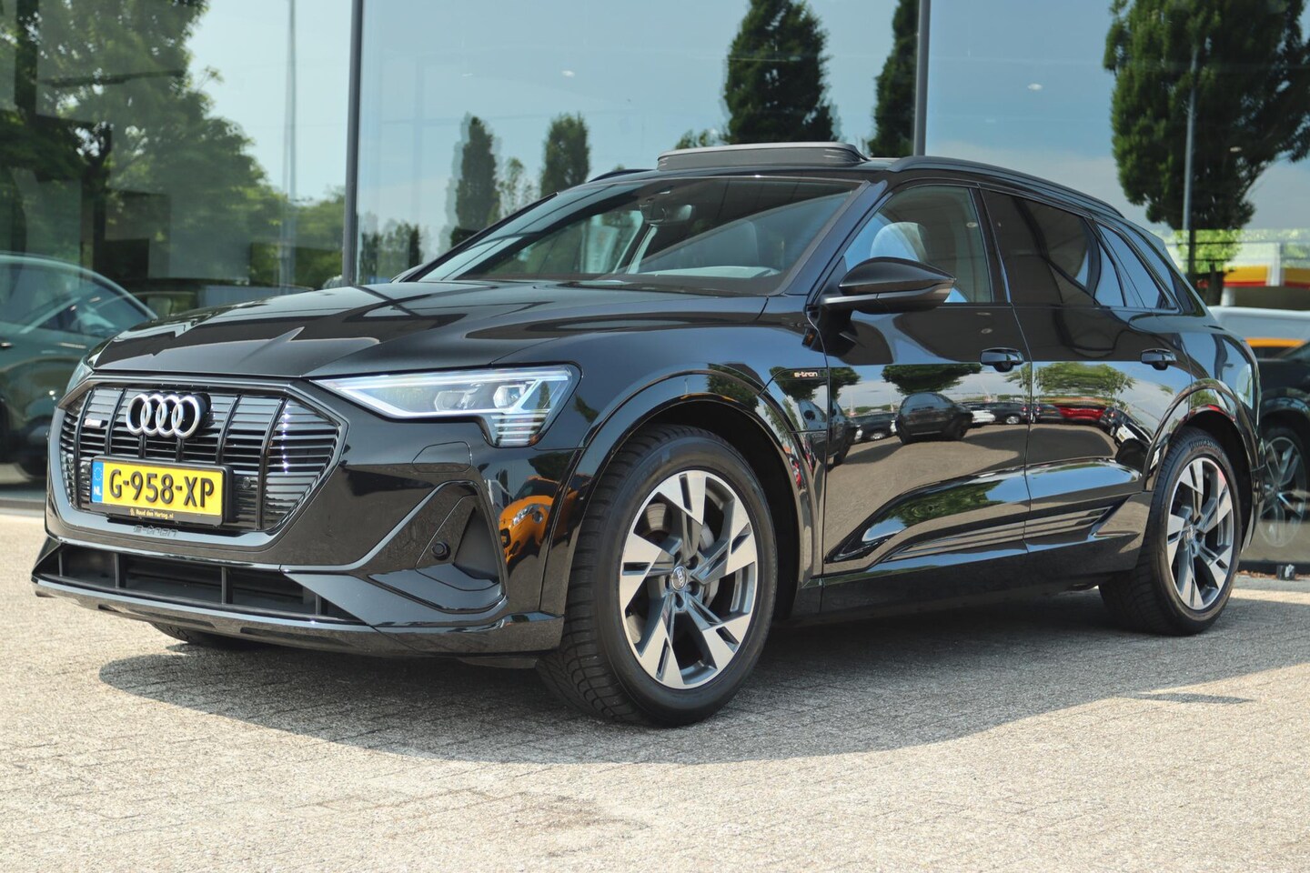 Audi e-tron - 50 QUATTRO LAUNCH EDITION BLACK S-LINE 71 KWH | PANO | VIRT. COCKPIT | MEMORY | LUCHTVERIN - AutoWereld.nl