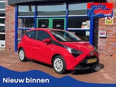 Toyota Aygo - 1.0 VVT-i x-play |Lage tellerstand | Automaat | Apple Carplay/Android Auto