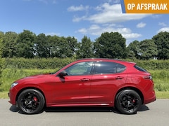 Alfa Romeo Stelvio - 2.0t Q4 My21 Rosso Competzione, BTW