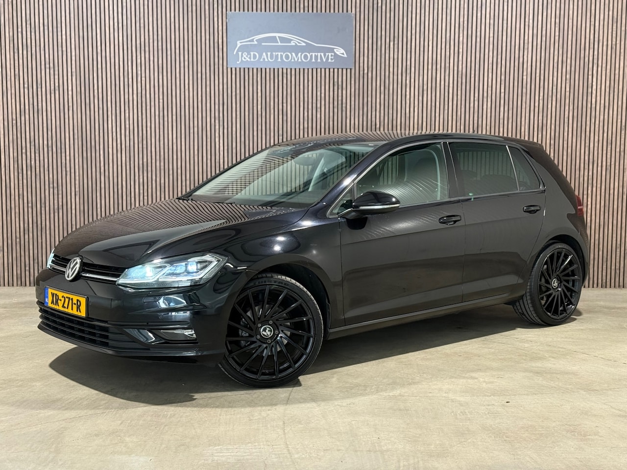 Volkswagen Golf - 1.4 TSI Highline 2017 DSG LED VIRTUAL CRUISE NAVI - AutoWereld.nl
