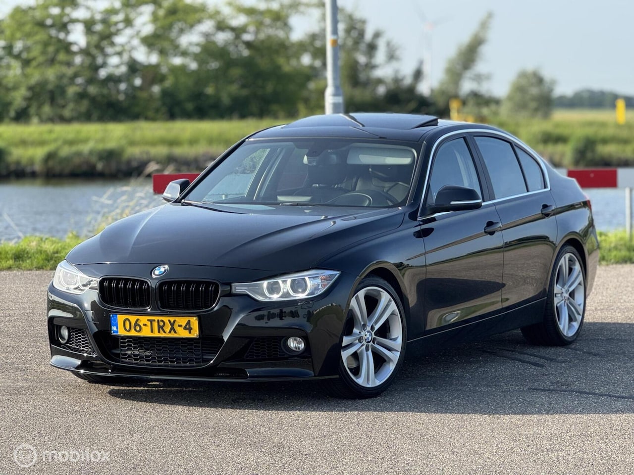 BMW 3-serie - 328i M-Pakket, Harman kardon, Head Up !! - AutoWereld.nl