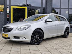 Opel Insignia Sports Tourer - 2.0 T Sport | Trekhaak | Parkeer Sensoren | Stoelverwarming | Navigatie