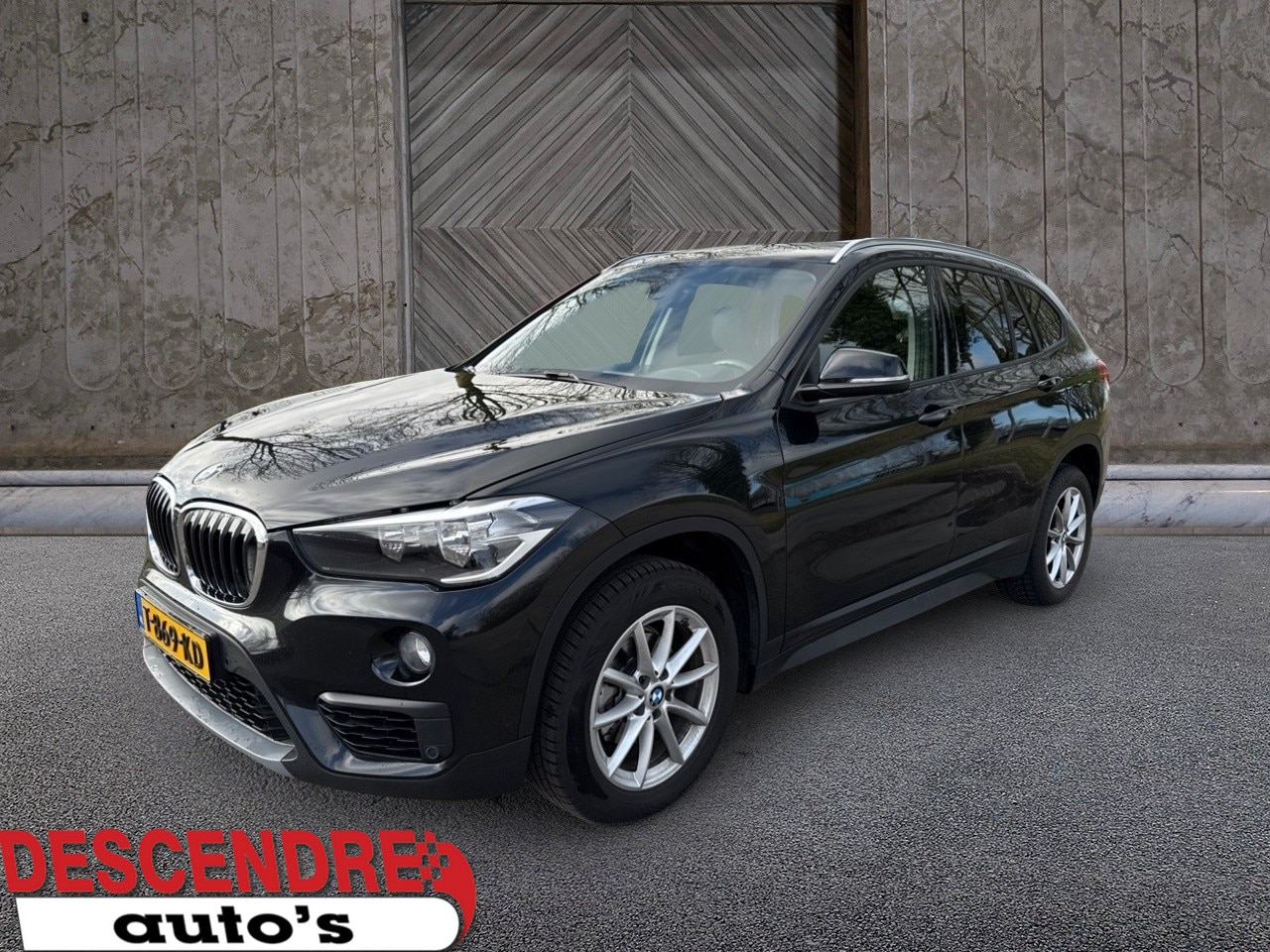 BMW X1 - sDrive16d Executive - AutoWereld.nl