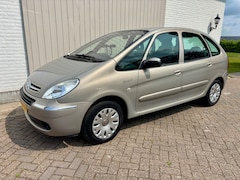 Citroën Xsara Picasso - 1.6i-16V Caractère TOPSTAAT! AIRCO. Luxe uitv.