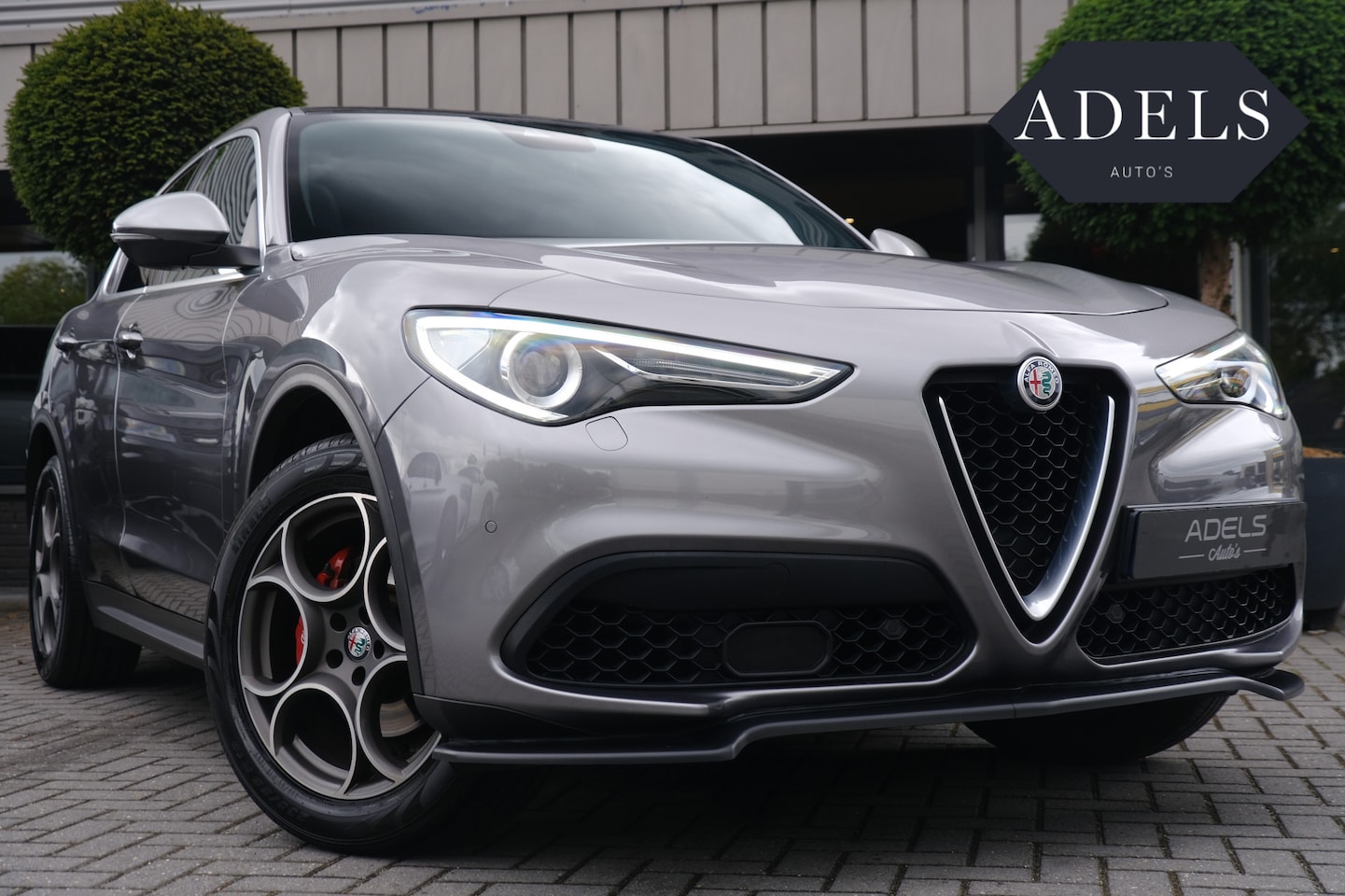 Alfa Romeo Stelvio - 2.0 T AWD 310PK Panodak Veloce Sportstoelen Keyless Led - AutoWereld.nl