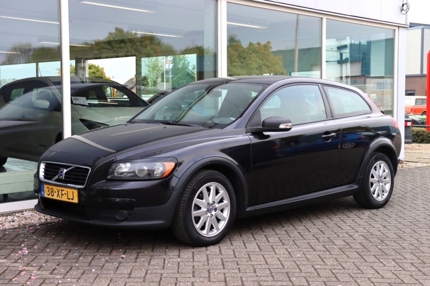 Volvo C30 - 1.8i 125pk Kinetic Showroomstaat - AutoWereld.nl