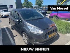 Ford B-Max - 1.0 EcoBoost Style navigatie - parkeersensoren - trekhaak