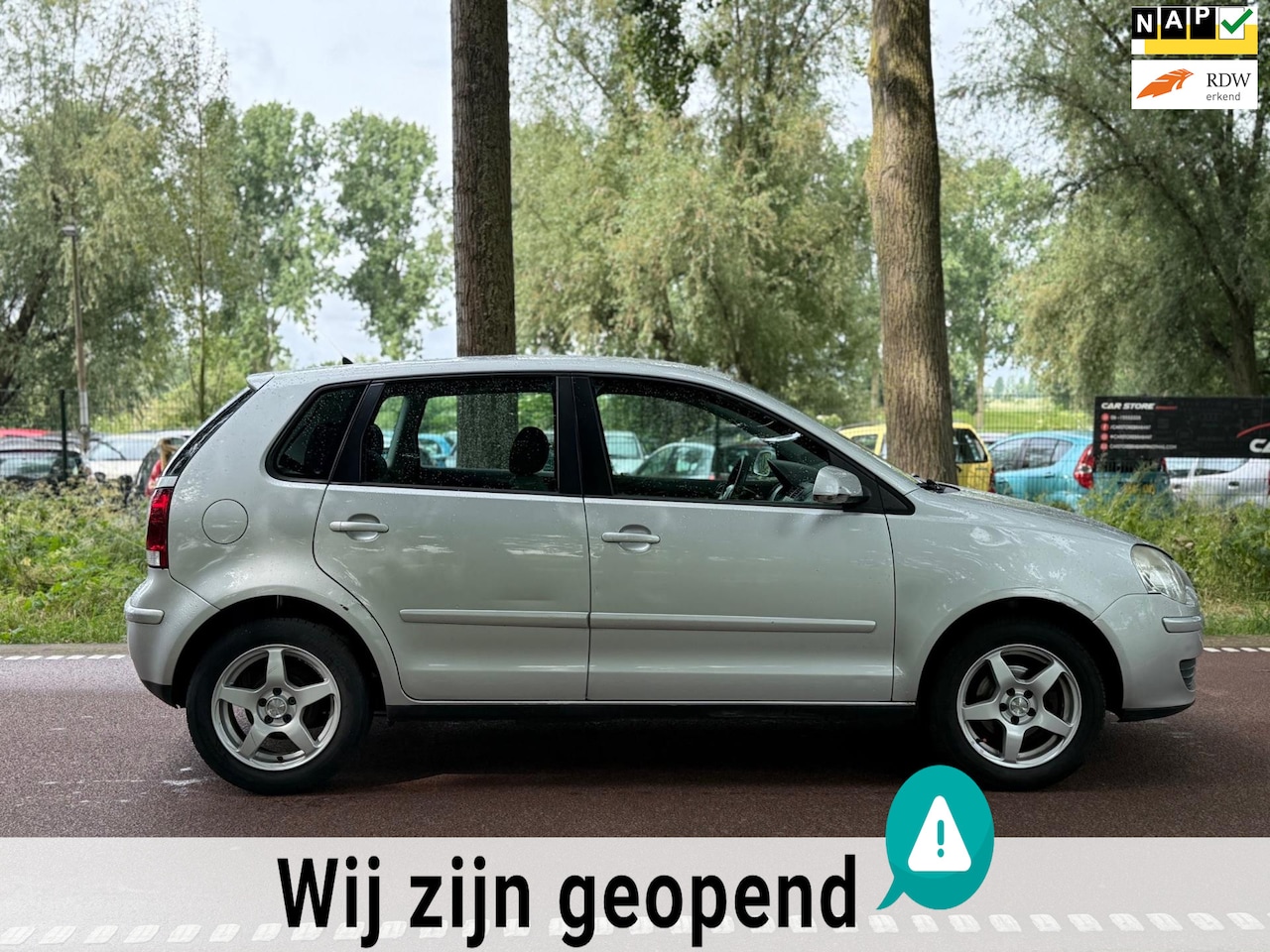 Volkswagen Polo - 1.2 Optive AIRCO!APK2026!5DEURS!KOOPJE! - AutoWereld.nl