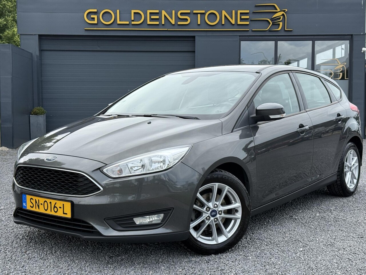 Ford Focus - 1.0 Lease Edition 2e Eigenaar,Clima,Cruise,Pdc,N.A.P,4x Elekt.Ramen,Lm Velgen,Apk tot 05-2 - AutoWereld.nl