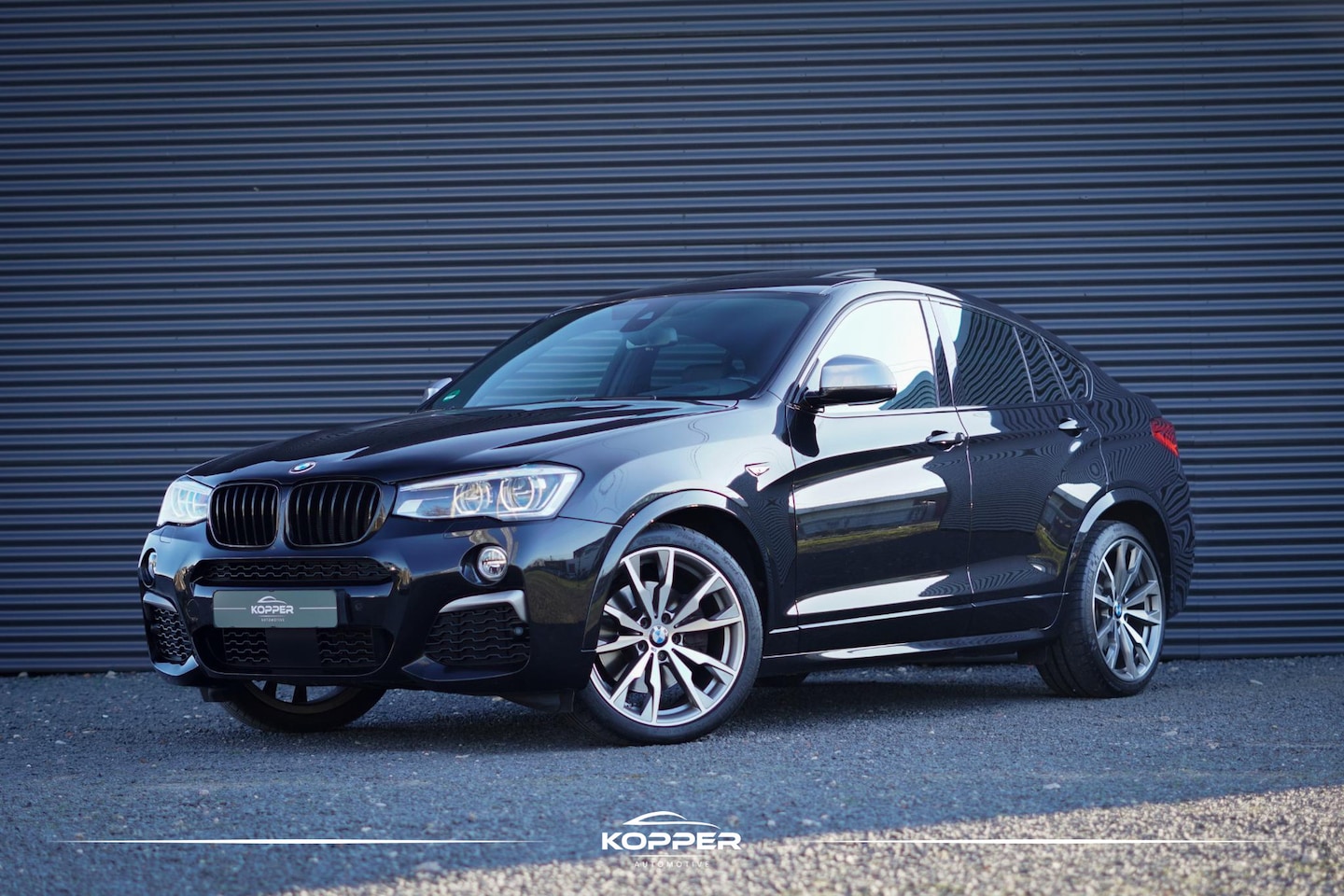 BMW X4 - M40i High Executive / Schuifdak / Carplay / Trekhaak / ACC - AutoWereld.nl