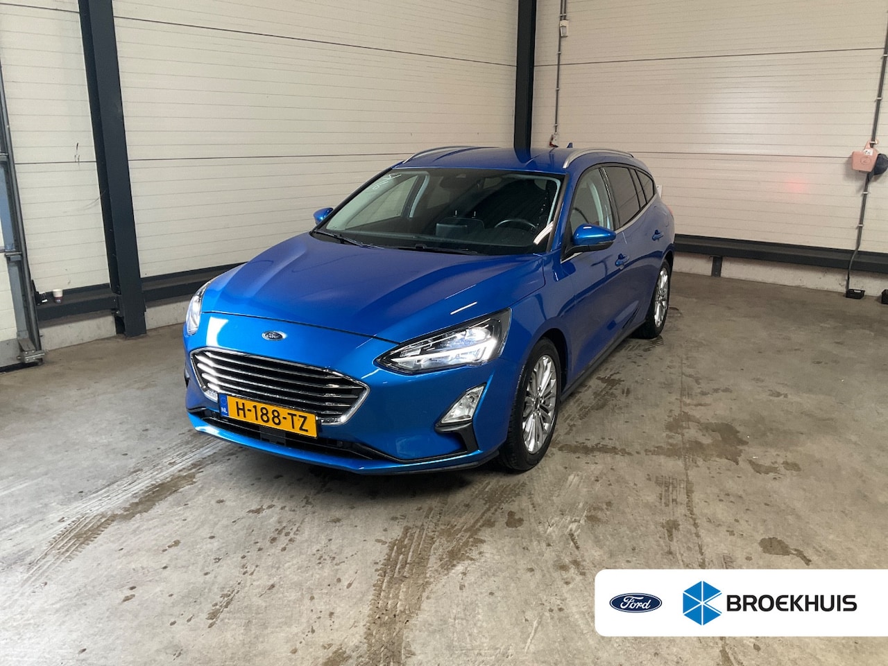 Ford Focus Wagon - 1.0 EcoBoost Titanium Business | Dealer Onderhouden! | AGR | Winter pack | Trekhaak | Clim - AutoWereld.nl