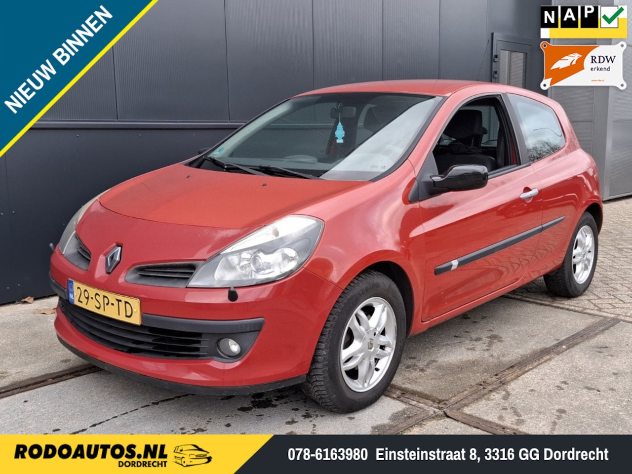 Renault Clio - 1.4-16V Dynamique Luxe Airco Nw APK - AutoWereld.nl
