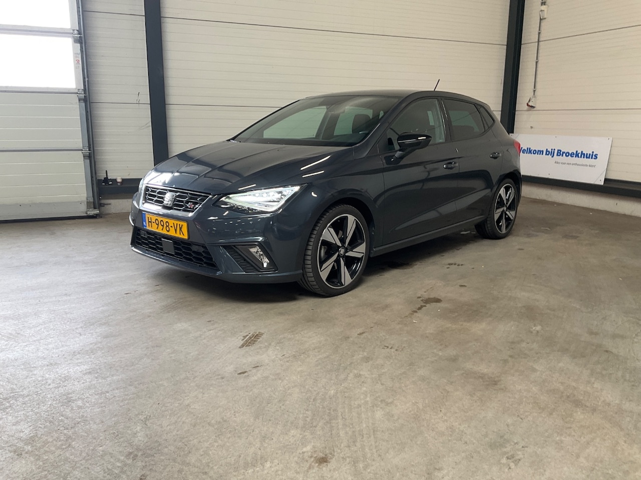 Seat Ibiza - 1.0 TSI FR Business Intense | Achteruitrijcamera | Apple Carplay/Android Auto | Clima | Na - AutoWereld.nl