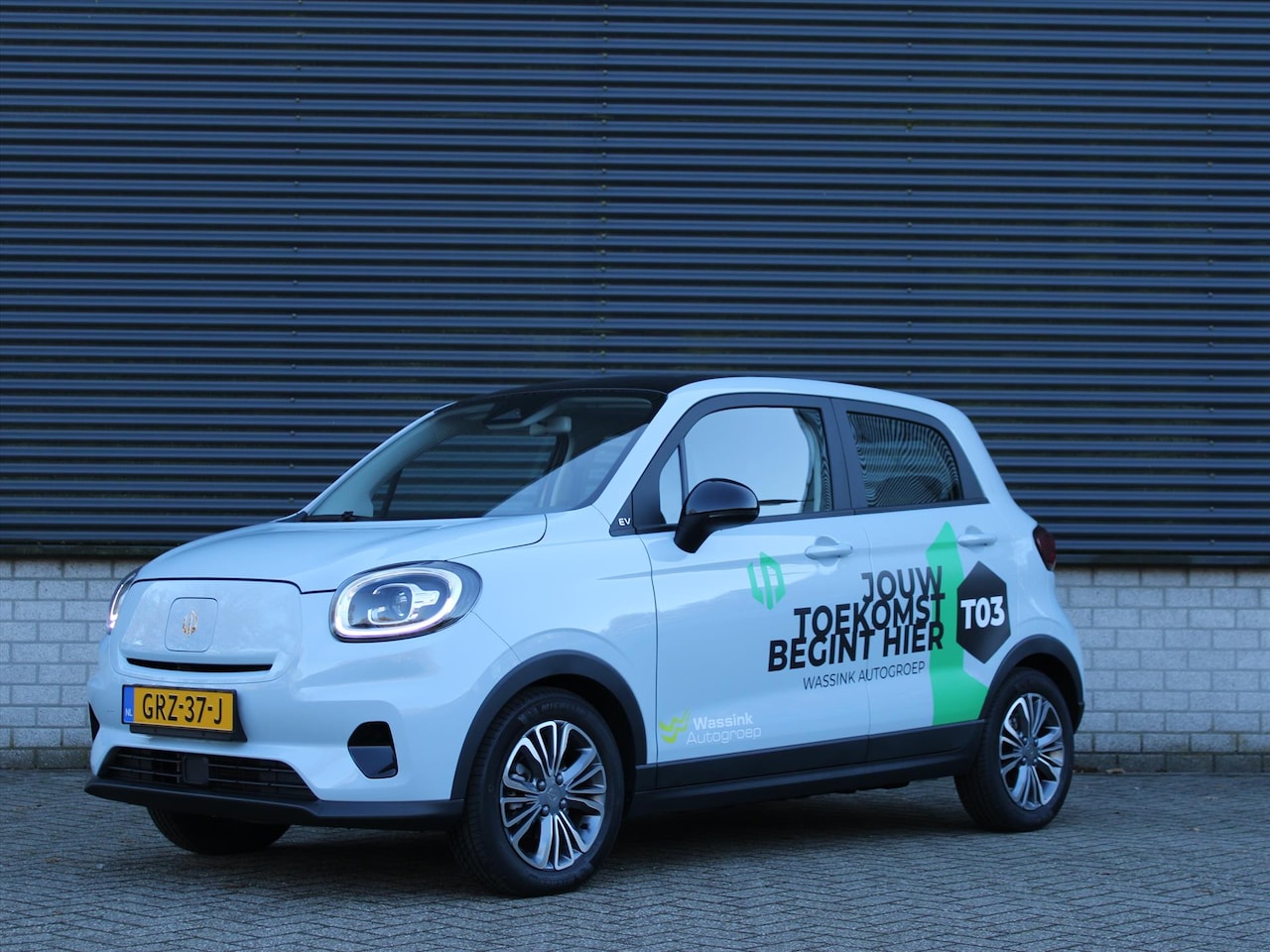 Leapmotor T03 - EV 37,3 kWh 95pk Smart | Navigatie | Adaptive Cruise Control | panoramadak | lichtmetalen - AutoWereld.nl