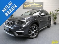 BMW X1 - sDrive18i X-line | Pano | Navi | Cam | Stoelverw