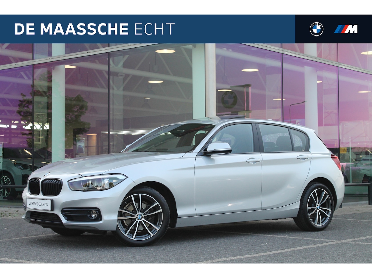 BMW 1-serie - 118i Executive Automaat / Schuif-kanteldak / Sportstoelen / Multifunctioneel stuurwiel / P - AutoWereld.nl