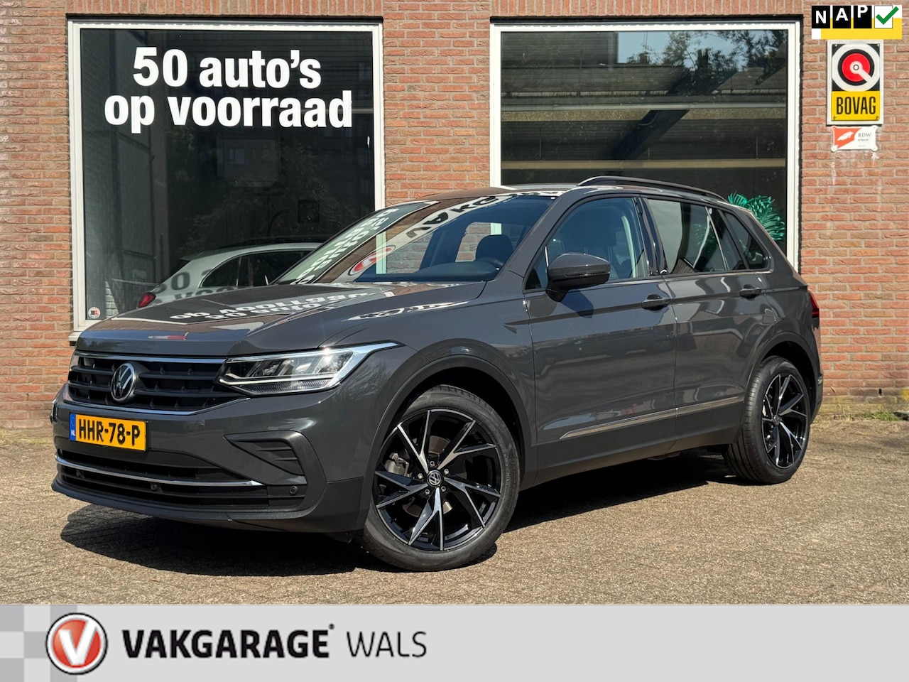 Volkswagen Tiguan - 1.5 TSI | AIRCO | NAVI | VELGEN | ACC | CRUISE | CARPLAY | 19 INCH - AutoWereld.nl