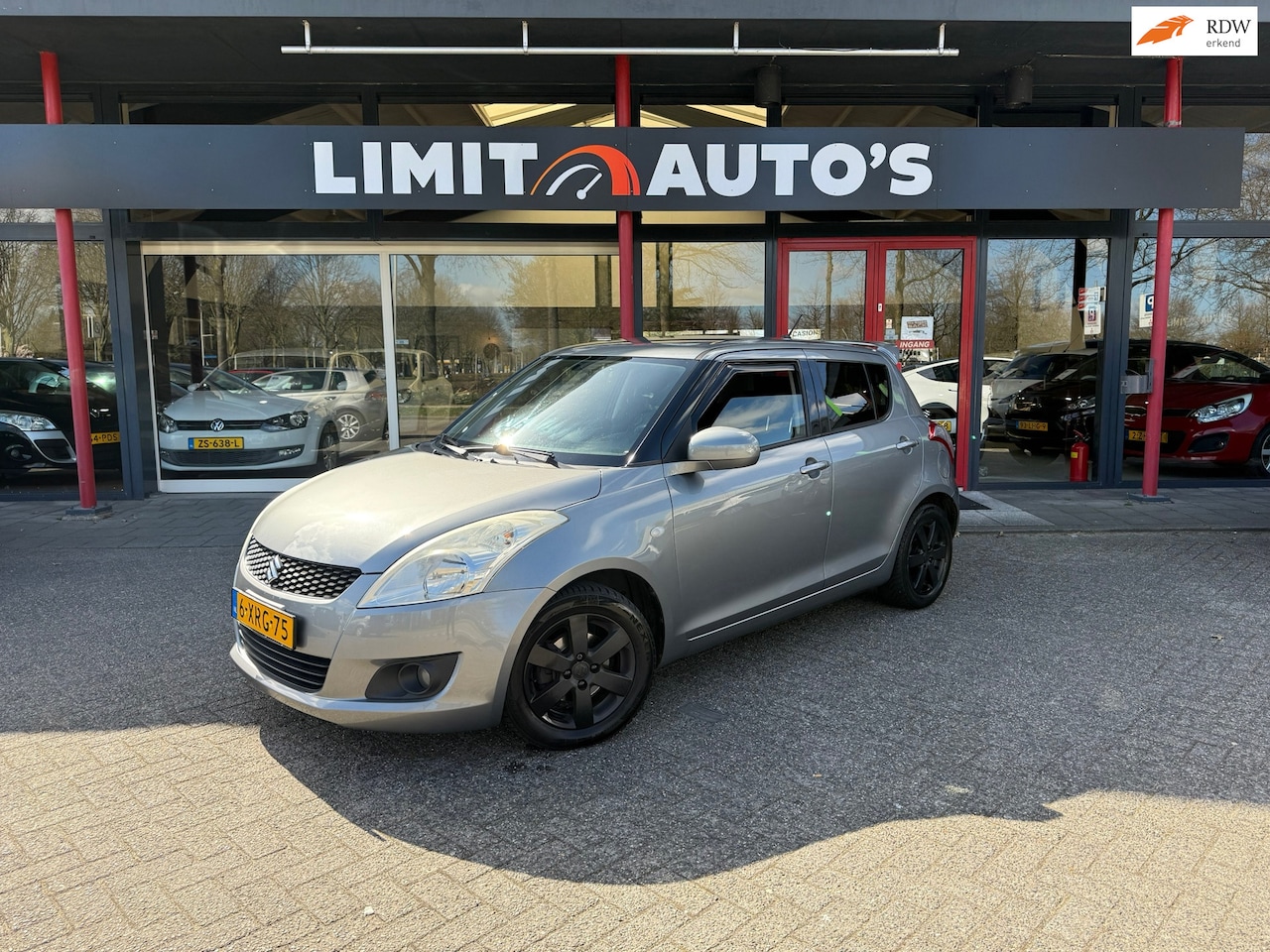 Suzuki Swift - 1.2 Bandit EASSS/Airco/Elek.Ramen/Lmv/Pdc/Trekhaak/Apk - AutoWereld.nl
