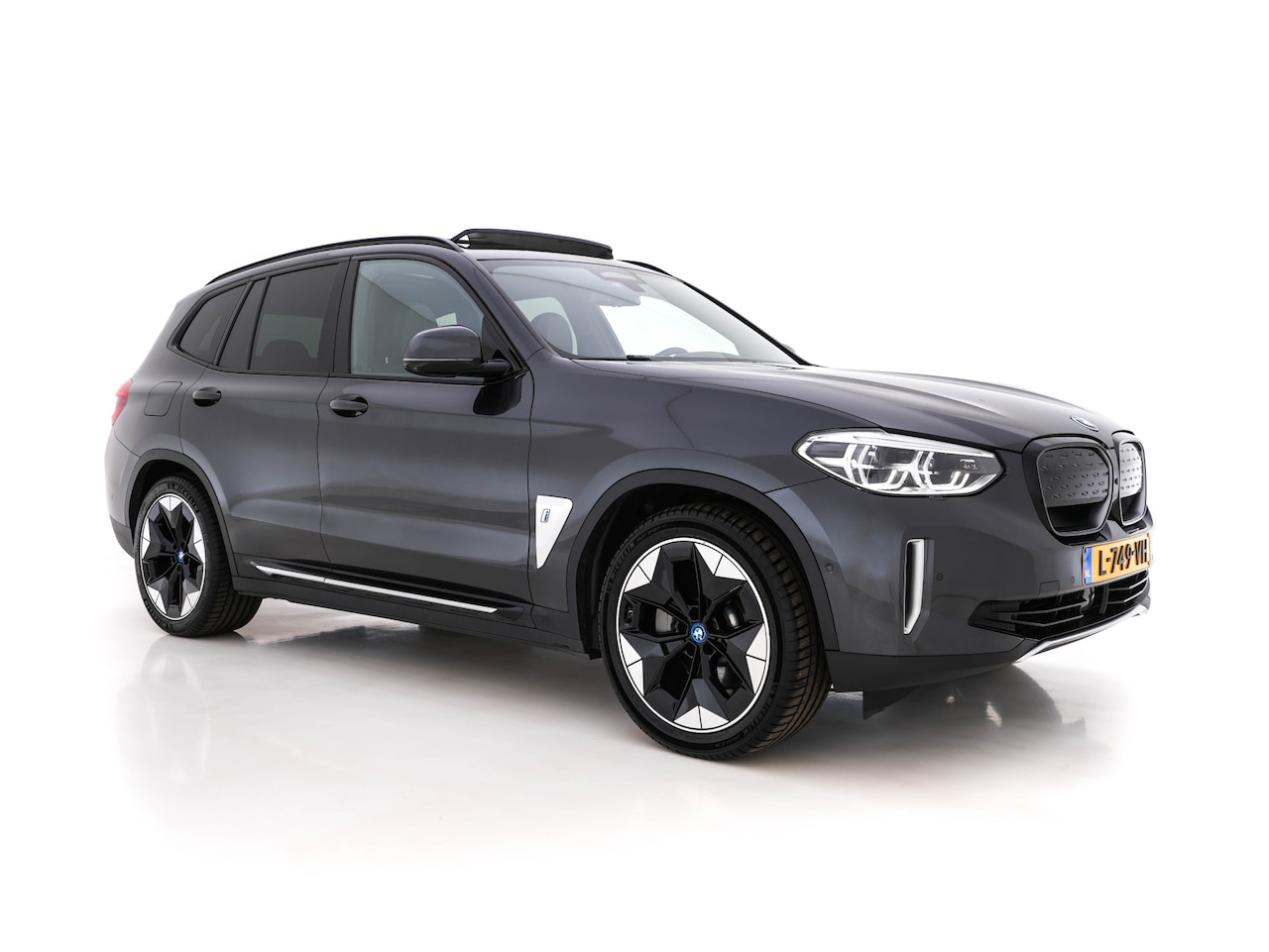 BMW iX3 - High Executive 80 kWh [ 3-Fase ] (INCL.BTW) *PANO | HEAD-UP | FULL-LEATHER | FULL-LED | AD - AutoWereld.nl