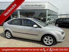 Ford Focus - 1.6-16V Futura, airco, cruisecontrol, nette auto, top onderhouden