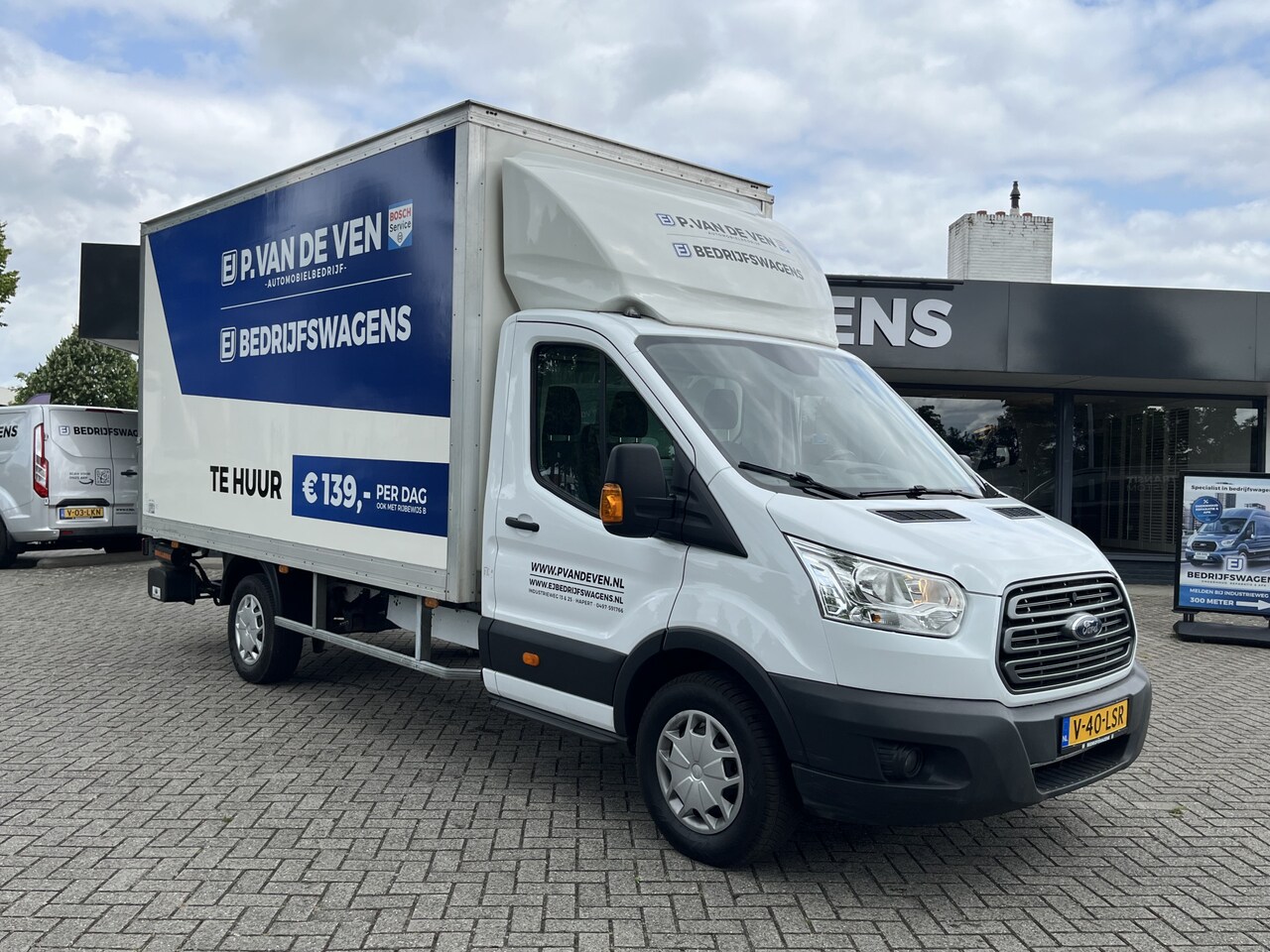 Ford Transit - 350 2.0 TDCI L4H1 Trend Bakwagen + Laadklep 130pk/96kW 6-bak | D'Hollandia laadklep | - AutoWereld.nl