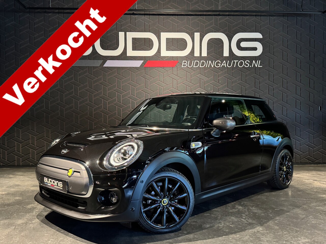 MINI Mini-Electric - Charged 33 kWh | Head-up | Camera - AutoWereld.nl