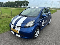 Toyota Aygo - 1.0-12V +