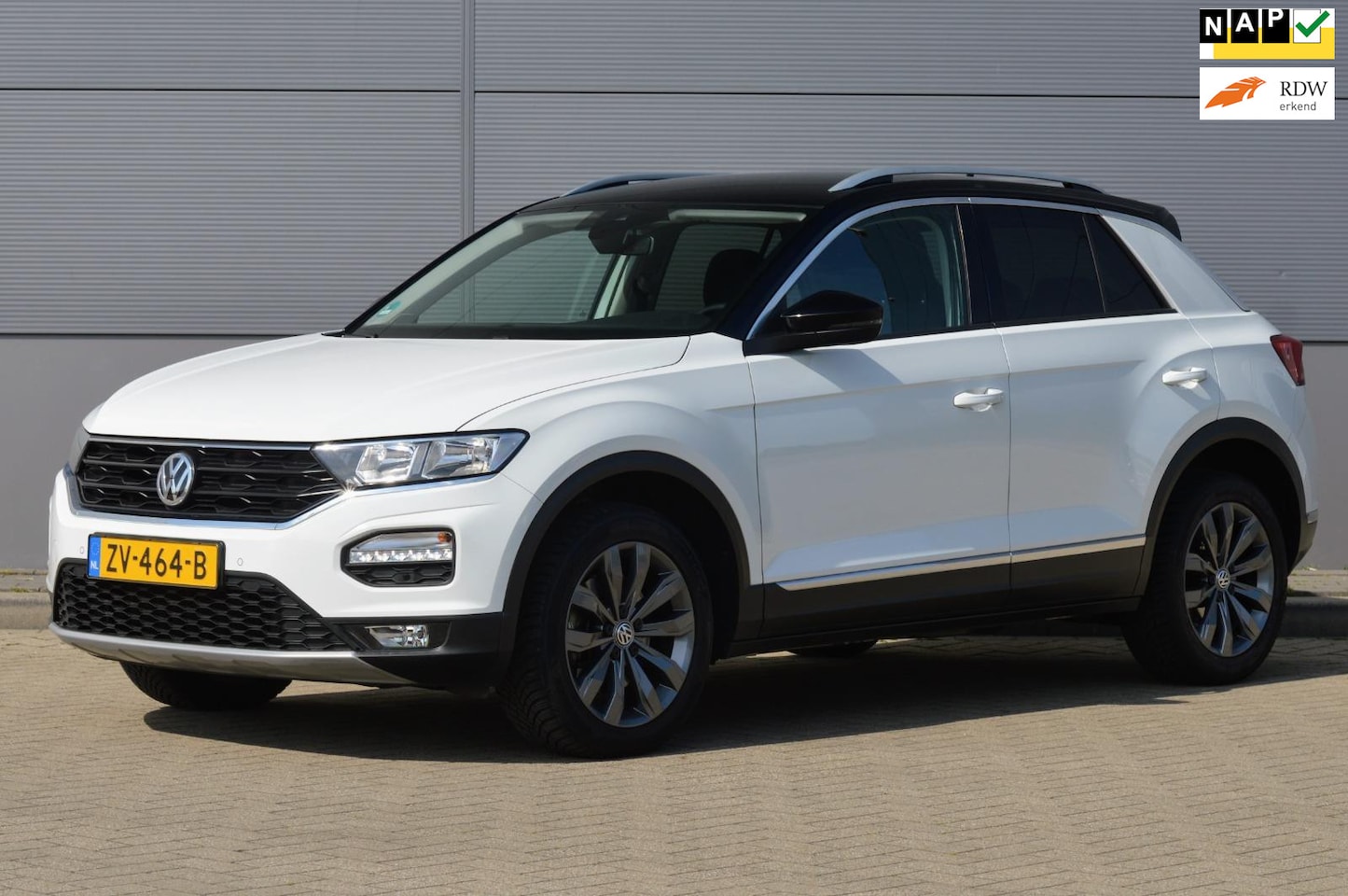 Volkswagen T-Roc - 2.0 TDI Style Business 2.0 TDI Style Business - AutoWereld.nl