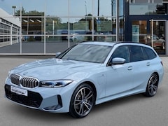 BMW 3-serie Touring - 330e M-SPORT * LED, NAVI+, LEDER, PAMORAMA, ACC, TREKH, 19-inch LMV * 1e EIG - UNFALLFREI