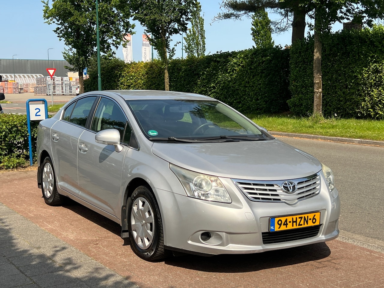 Toyota Avensis - 1.6 VVTi Comfort 1.6 VVTi Comfort | Carplay - AutoWereld.nl
