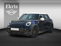 MINI Cooper - 5-Deurs Camden Edition / 16'' LM Velgen / Parkeersensoren / Apple Carplay /
