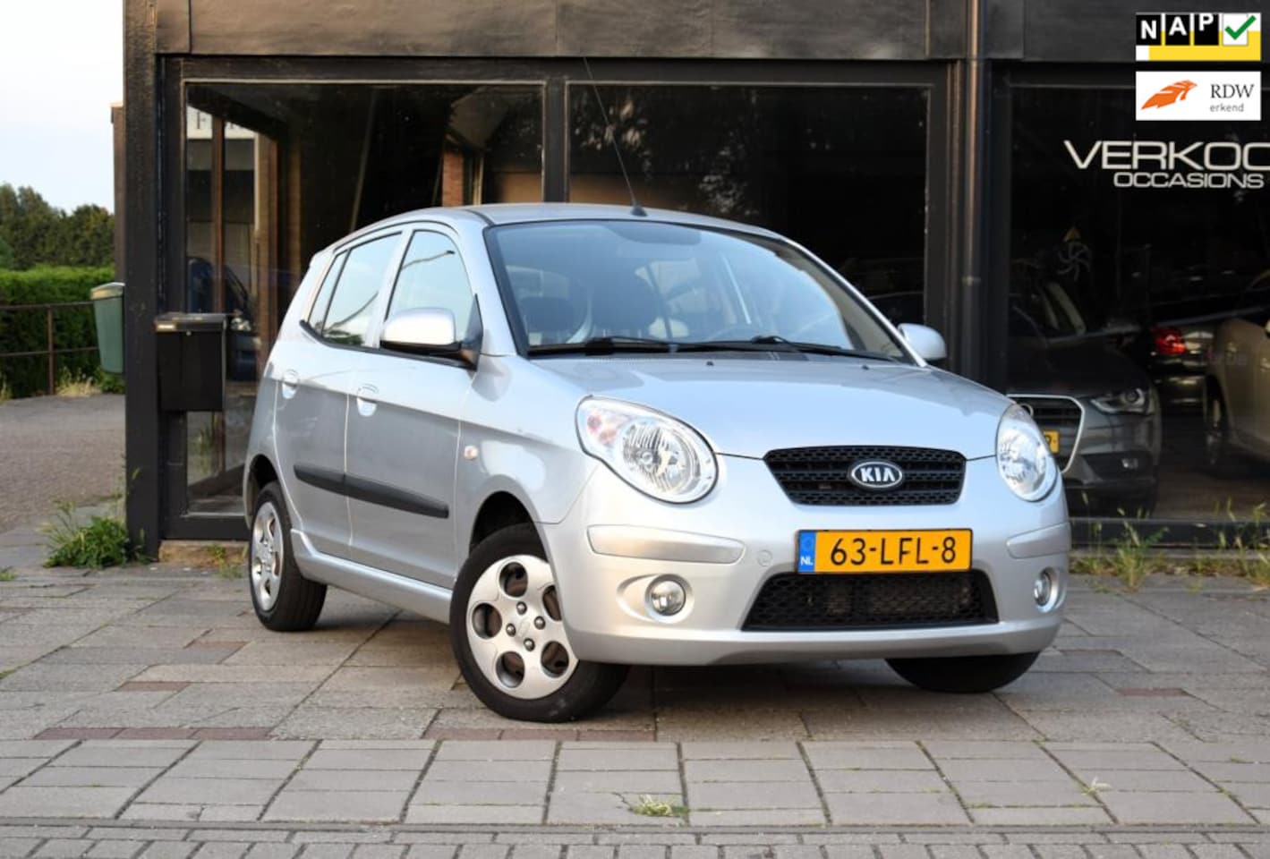 Kia Picanto - 1.0 Seven Airco Navigatie Carplay Weinig - AutoWereld.nl