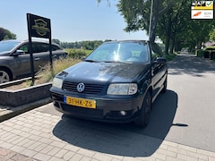 Volkswagen Polo - 1.4 Trendline, SPORTSTOELEN, TREKHAAK, MET APK