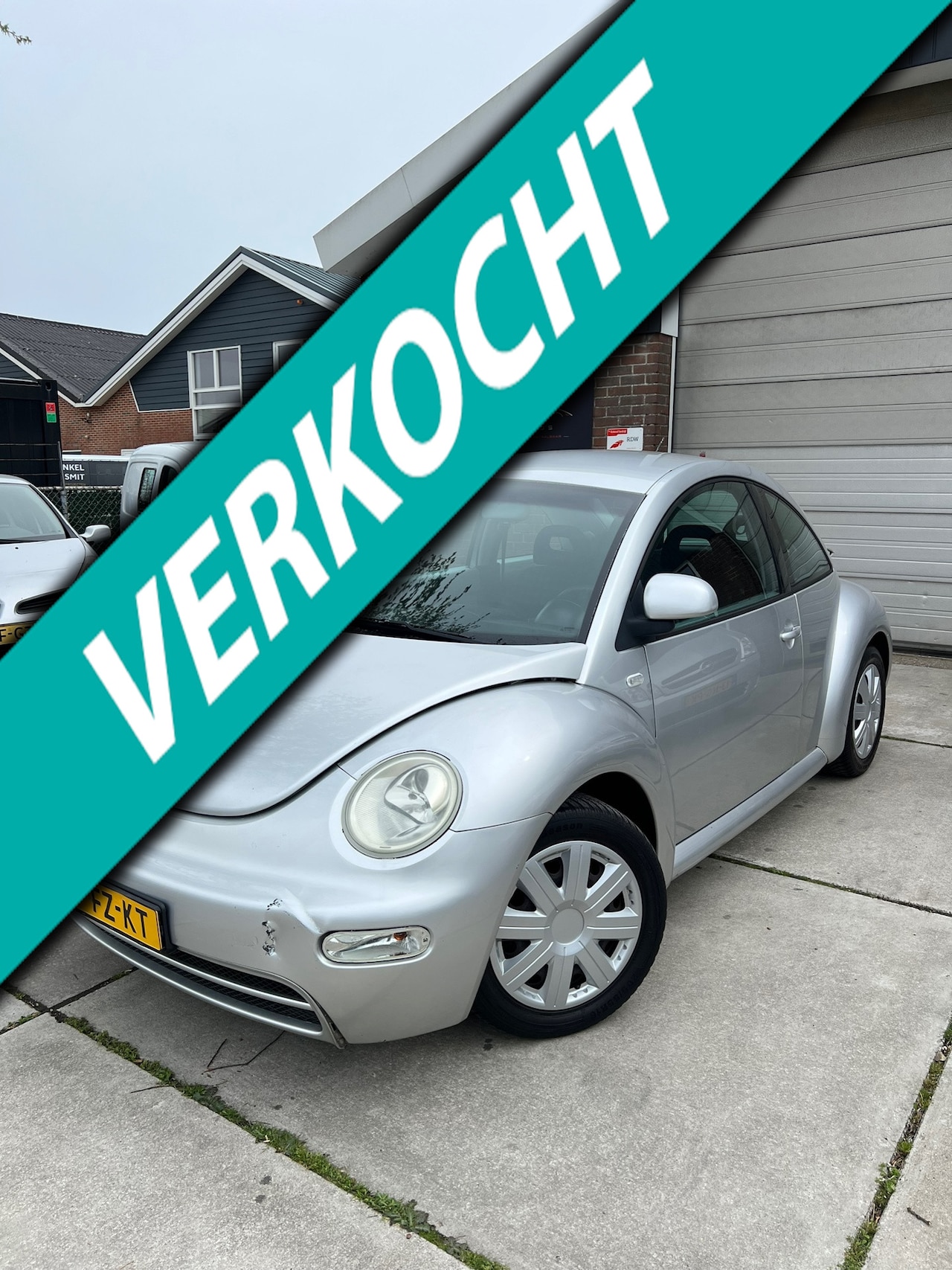 Volkswagen New Beetle - 2.0 Highline / 10 MAANDEN APK / NAP LOGISCH / INRUILER - AutoWereld.nl