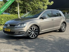 Volkswagen Golf - 1.4 TSI ACT Highline Bluemotion DSG LED
