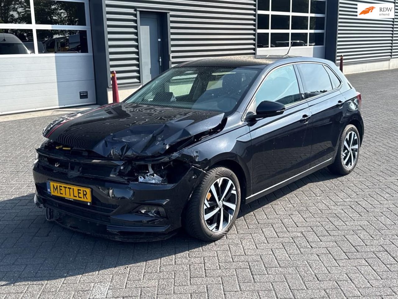 Volkswagen Polo - 1.0 Comfortline Business R 1.0 Comfortline Business R, Navi, BEATS Audio - AutoWereld.nl