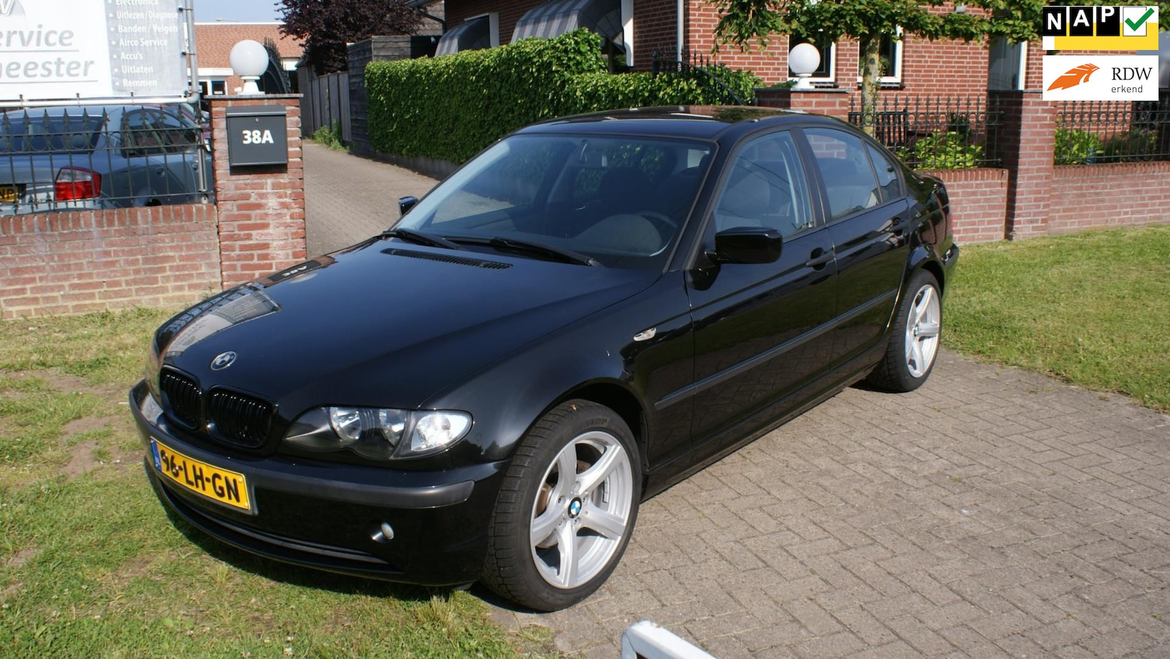 BMW 3-serie - 316i Black & Silver - AutoWereld.nl