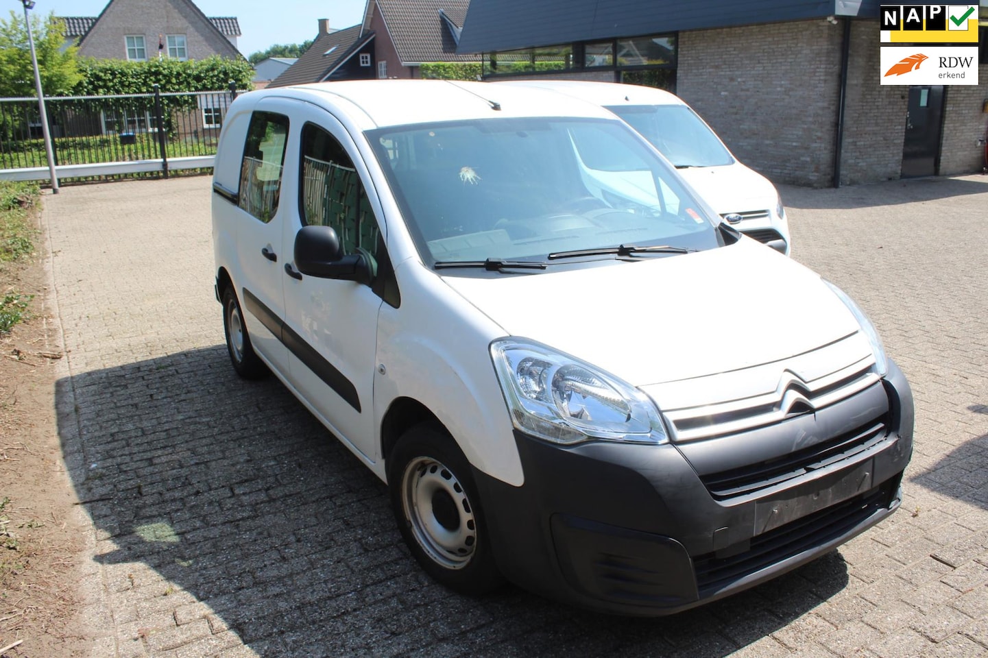 Citroën Berlingo - 1.6 BlueHDI 75 Club 1.6 BlueHDI 75 Club - AutoWereld.nl