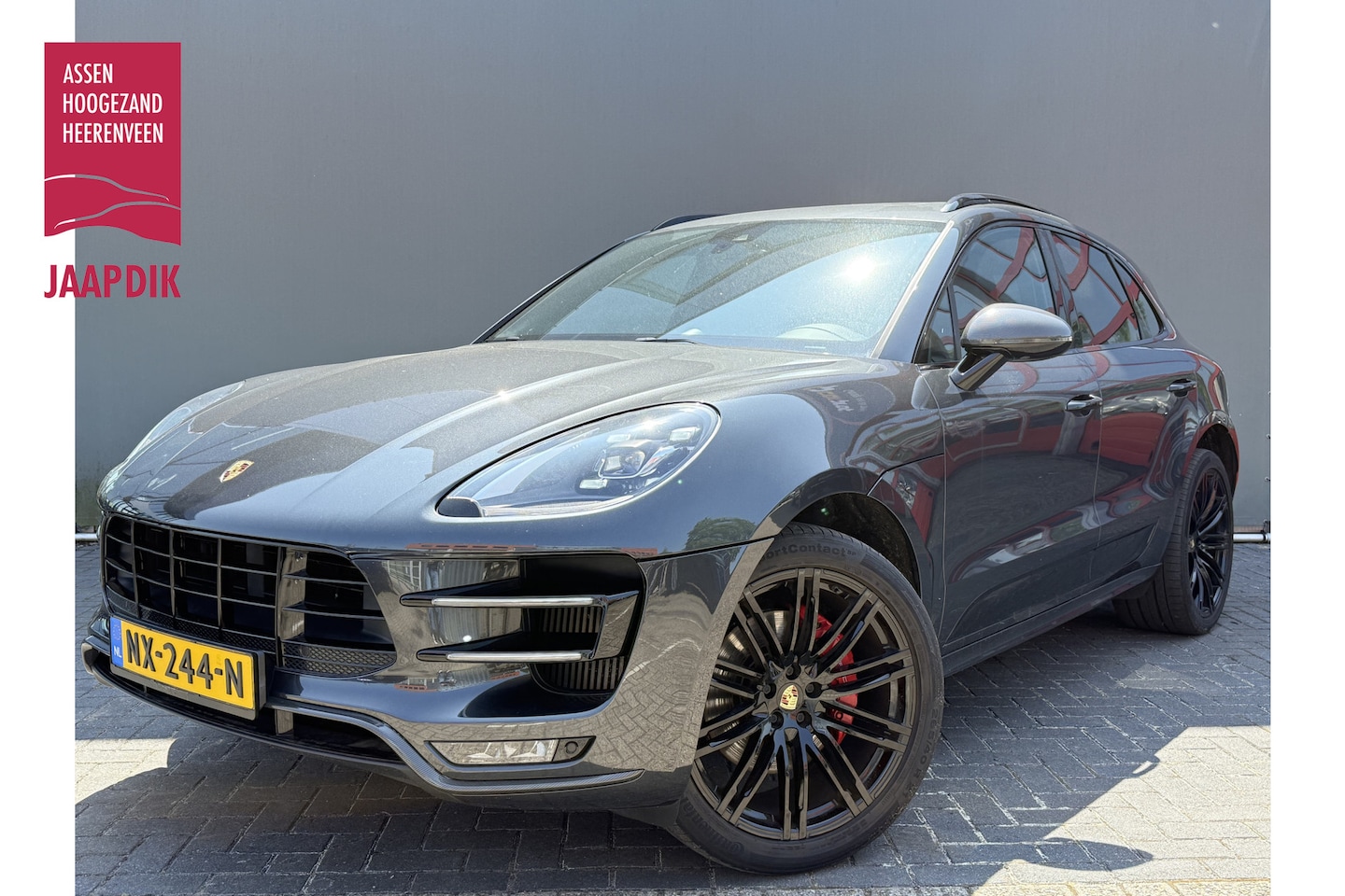 Porsche Macan - BWJ 2016 3.6 Turbo 400 PK AKRAPOVIC UITLAAT / CARBON PAKKET / NIEUW BINNEN !! - AutoWereld.nl