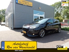 Ford Focus - 2.0 ST3 ECO-BOOST*LEDER*XENON*NAVI*CAMERA