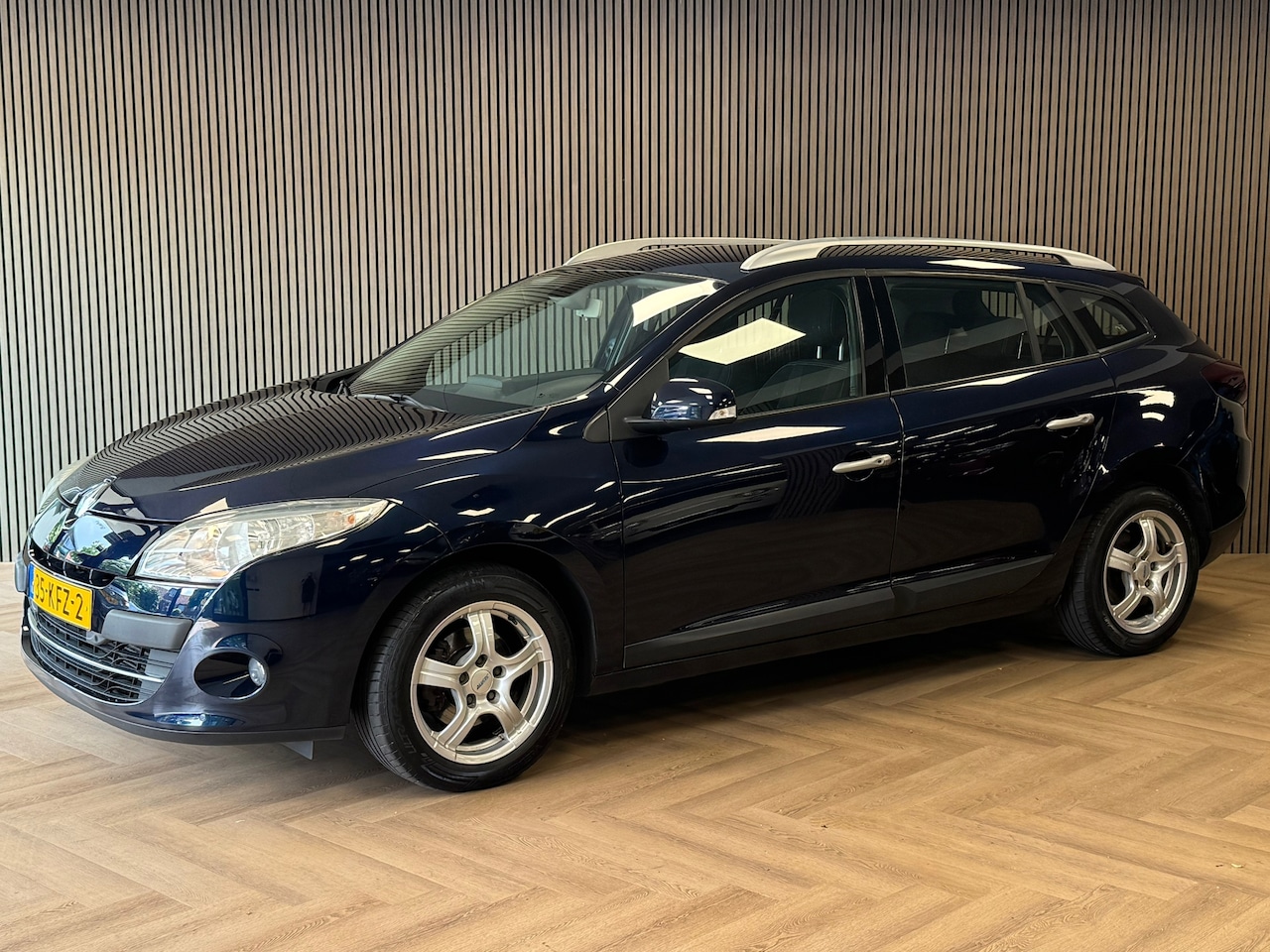 Renault Mégane Estate - 1.4 TCe Dynamique TREKHAAK NAVIGATIE AIRCO CRUISE PDC - AutoWereld.nl