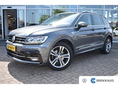 Volkswagen Tiguan - 1.5 TSI 150PK DSG-7 Highline | R-LINE | TREKHAAK | NAVIGATIE | ELEKTR. A KLEP | CAMERA