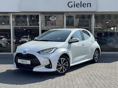 Toyota Yaris - 1.5 Hybrid Dynamic Plus | Dodehoekherkenning, Parkeersensoren, Parelmoer wit, Stoelverwarm