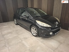 Peugeot 207 - 1.4 VTi Look