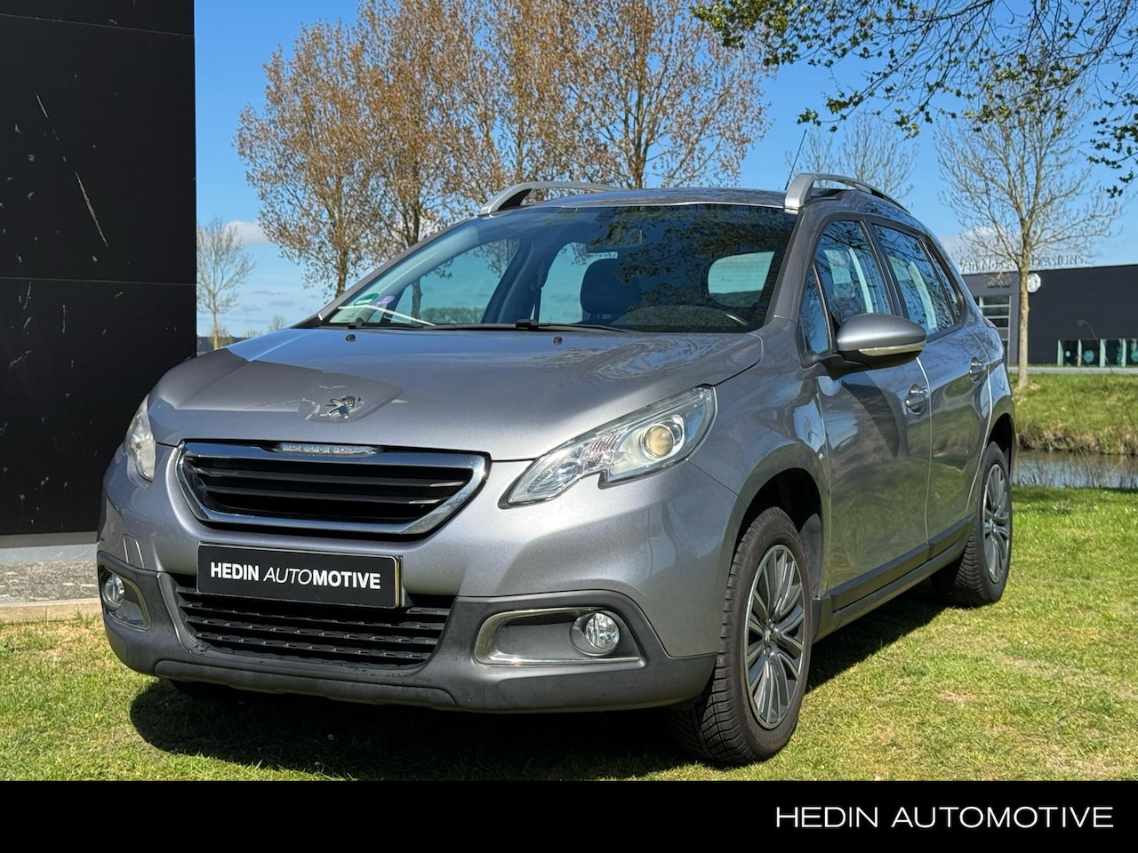 Peugeot 2008 - 1.2 82PK Blue Lion | Airco | Navigatie | Cruise Control | Elek. Bed. Spiegels & Ramen voor - AutoWereld.nl